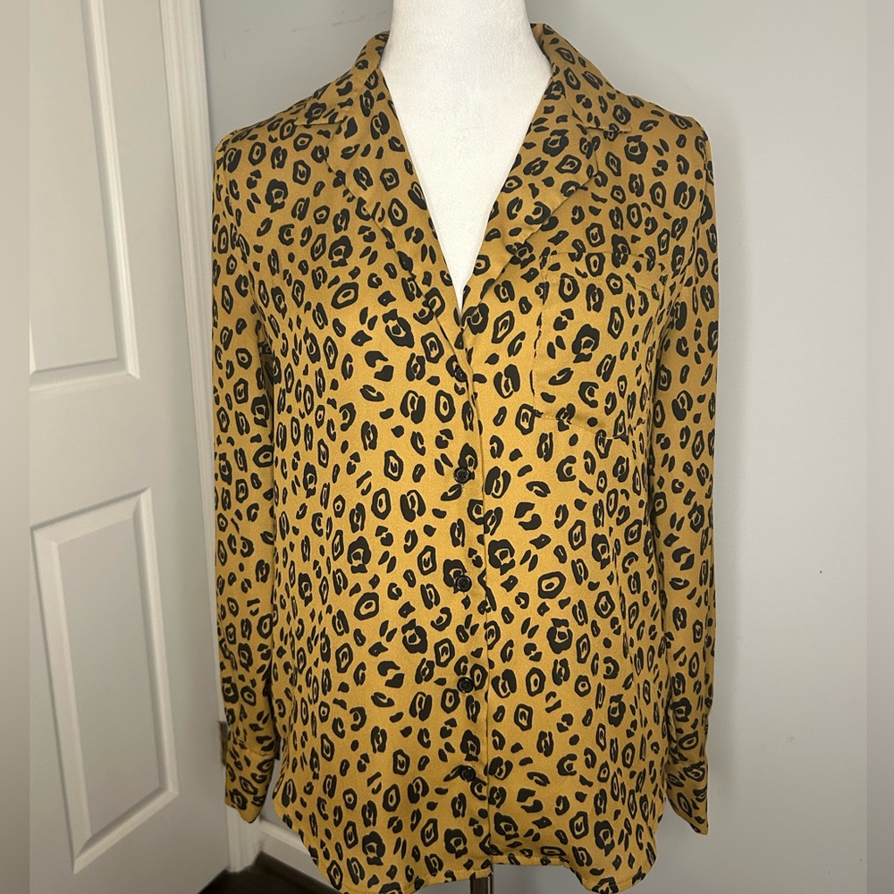 Who What Wear Leopard Button Front Blouse